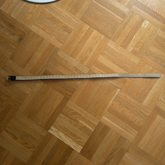 Women’s Black Pyramid Studded Belt - Picture 9 of 9